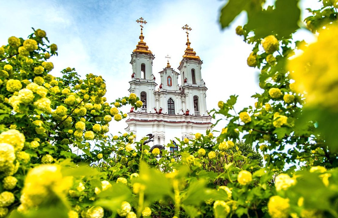 Кіраўніцтва Віцебскай вобласці віншуе жыхароў рэгіёну з праваслаўным Вялікаднем