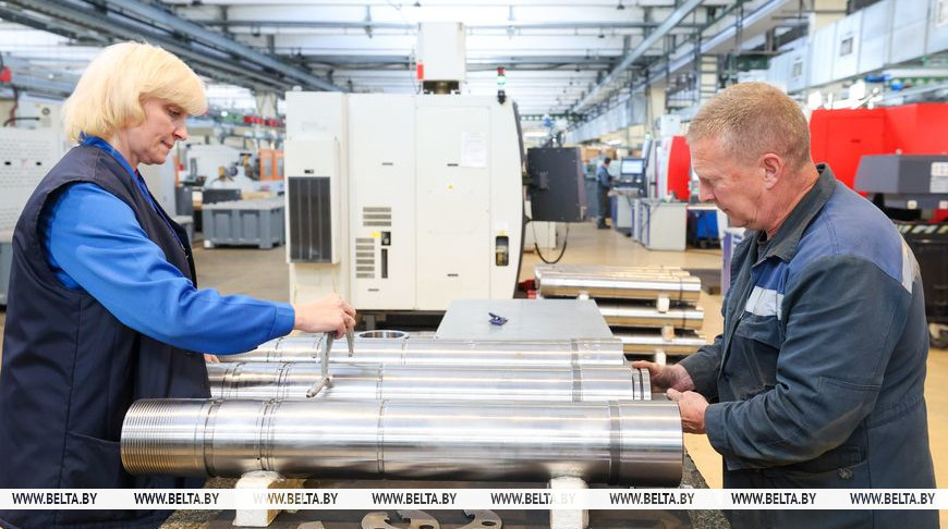 Лукашенко отметил технологические прорывы и достижения ОАО "Завод "Легмаш"